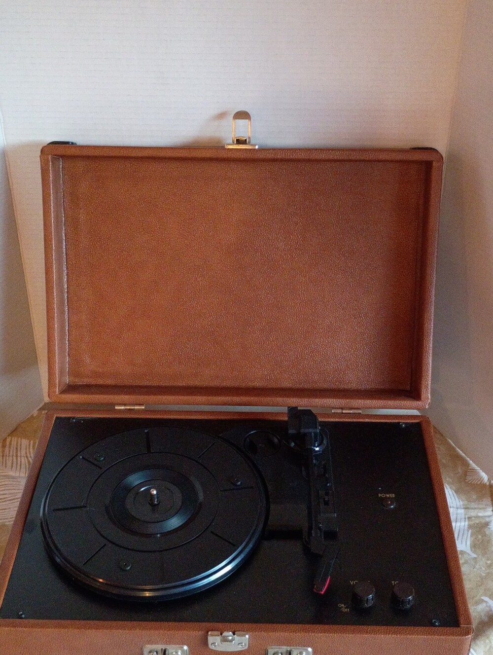New Crosley Model CR 49 -TA - Picture 10 of 11